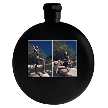 Amanda Pizziconi Round Flask