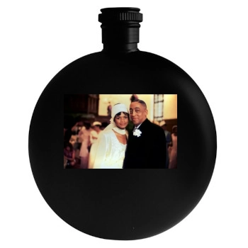 Gregory Hines Round Flask