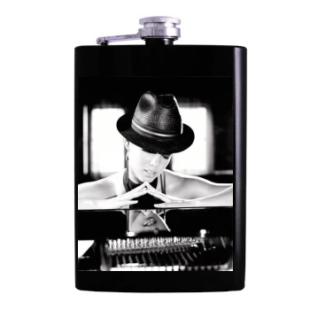 Alicia Keys Hip Flask