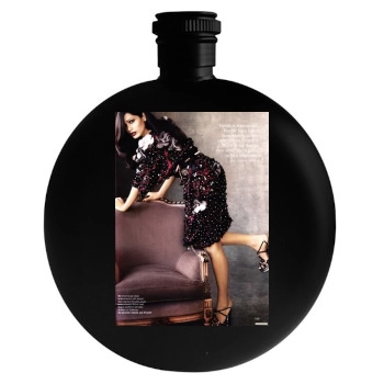 Freida Pinto Round Flask