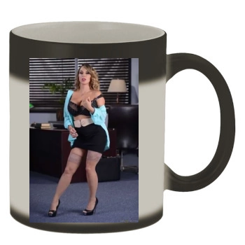 Holly Halston Color Changing Mug