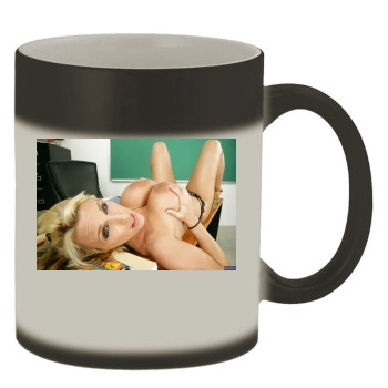 Holly Halston Color Changing Mug