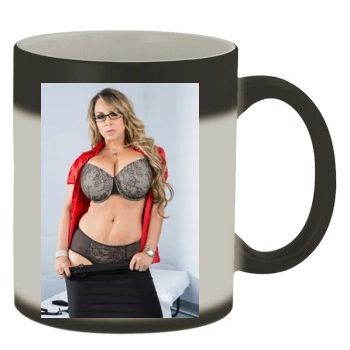 Holly Halston Color Changing Mug