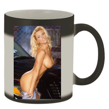 Holly Halston Color Changing Mug