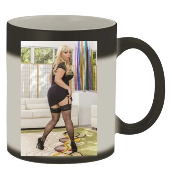 Holly Halston Color Changing Mug