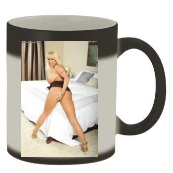 Holly Halston Color Changing Mug