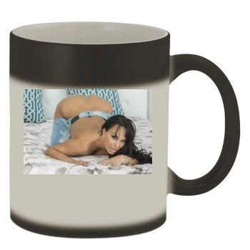 Holly Halston Color Changing Mug