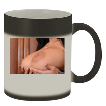 Holly Halston Color Changing Mug