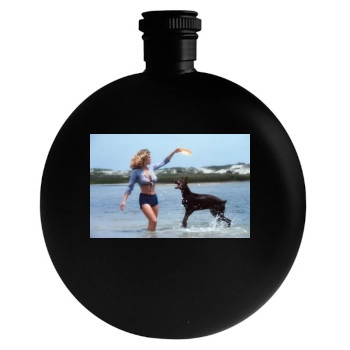 Gig Gangel Round Flask