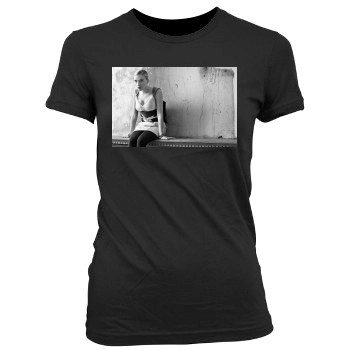 Scarlett Johansson Women's Junior Cut Crewneck T-Shirt