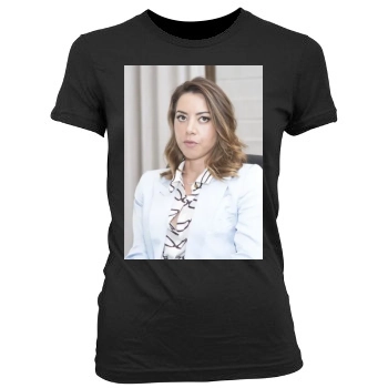 Aubrey Plaza Women's Junior Cut Crewneck T-Shirt