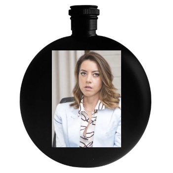 Aubrey Plaza Round Flask