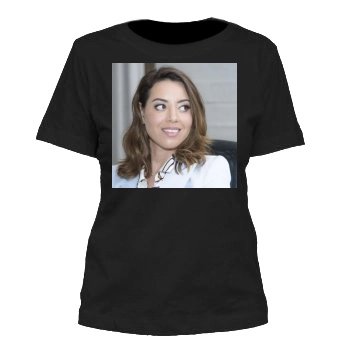 Aubrey Plaza Women's Cut T-Shirt