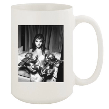 Elizabeth Hurley 15oz White Mug