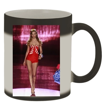 Fabiana Semprebom Color Changing Mug