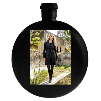 Fabiana Semprebom Round Flask