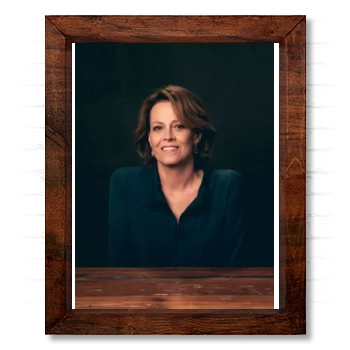 Sigourney Weaver 14x17