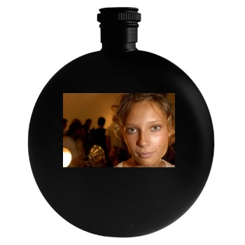 Tiiu Kuik Round Flask