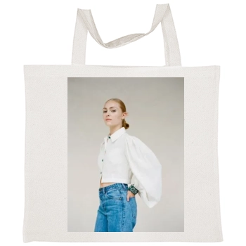 AnnaSophia Robb Tote