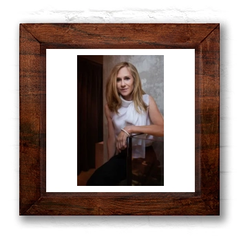 Holly Hunter 6x6