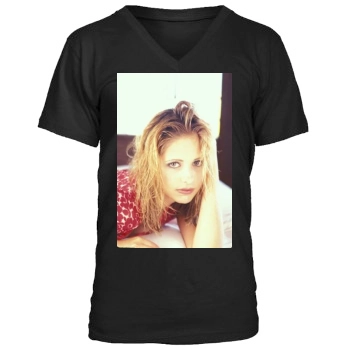 Sarah Michelle Gellar Men's V-Neck T-Shirt