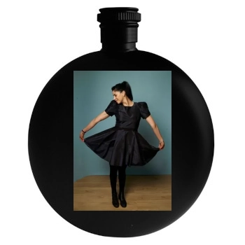 Sarah Silverman Round Flask