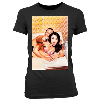 Elizabeth Hurley Women's Junior Cut Crewneck T-Shirt