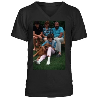 Shannen Doherty Men's V-Neck T-Shirt