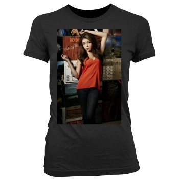 Sarah Hyland Women's Junior Cut Crewneck T-Shirt