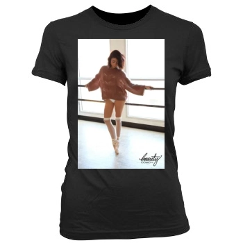 Sarah Hyland Women's Junior Cut Crewneck T-Shirt