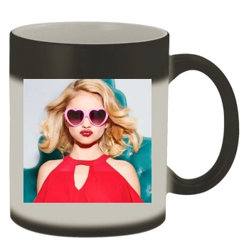 Sarah Hyland Color Changing Mug