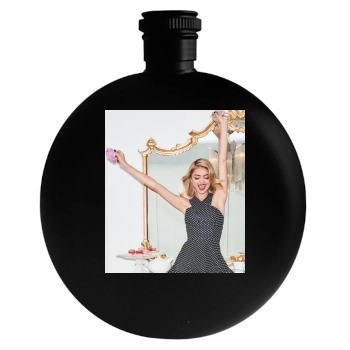 Sarah Hyland Round Flask