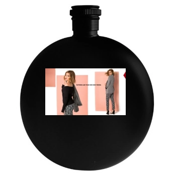 Sarah Hyland Round Flask