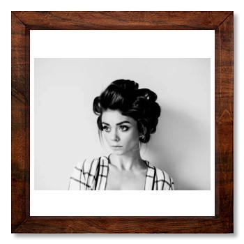 Sarah Hyland 12x12