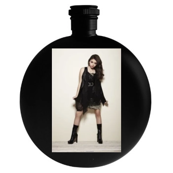 Sarah Hyland Round Flask