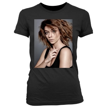 Sarah Hyland Women's Junior Cut Crewneck T-Shirt