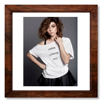 Sarah Hyland 12x12