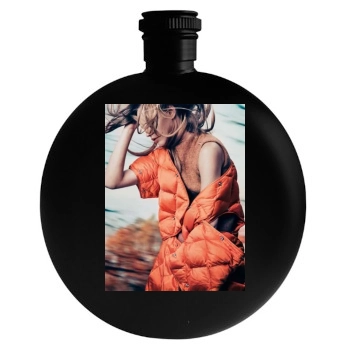 Sasha Pivovarova Round Flask