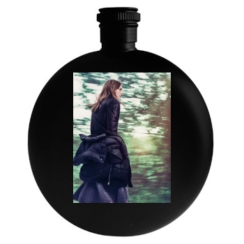 Sasha Pivovarova Round Flask