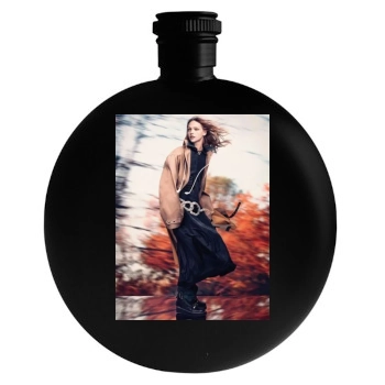 Sasha Pivovarova Round Flask