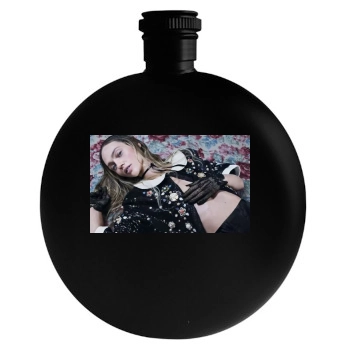 Sasha Pivovarova Round Flask