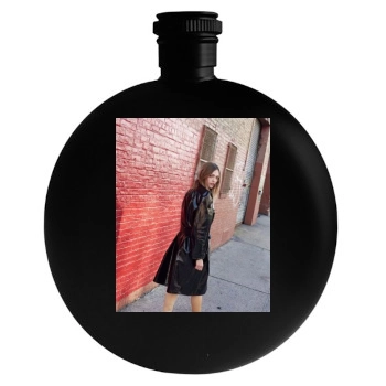 Sasha Pivovarova Round Flask