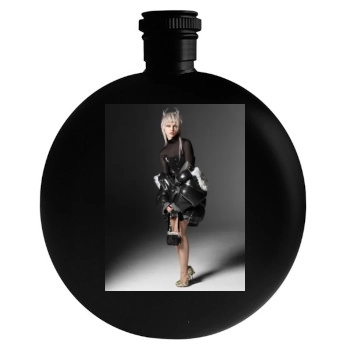 Sasha Pivovarova Round Flask