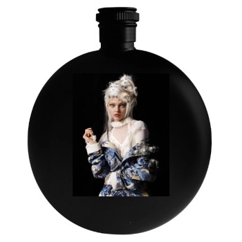 Sasha Pivovarova Round Flask