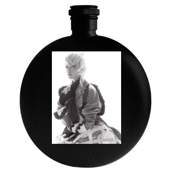 Sasha Pivovarova Round Flask