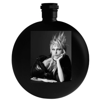 Sasha Pivovarova Round Flask