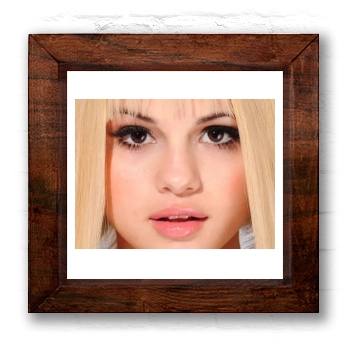 Selena Gomez 6x6