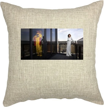 Sigourney Weaver Pillow