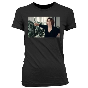 Sigourney Weaver Women's Junior Cut Crewneck T-Shirt