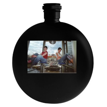 TATU Round Flask